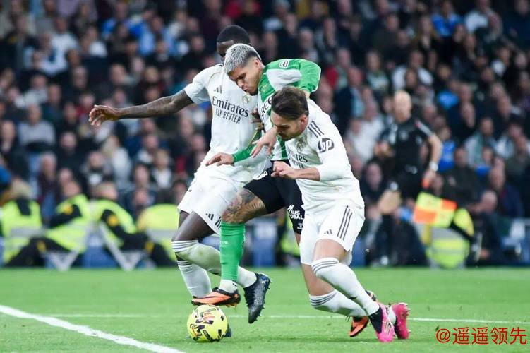 西甲 | 贡萨洛“帽子戏法” 皇马5:1大胜贝蒂斯